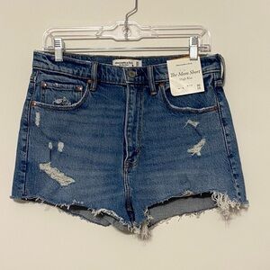 NWT Abercrombie & Fitch The Mom Short High Rise size 10/30